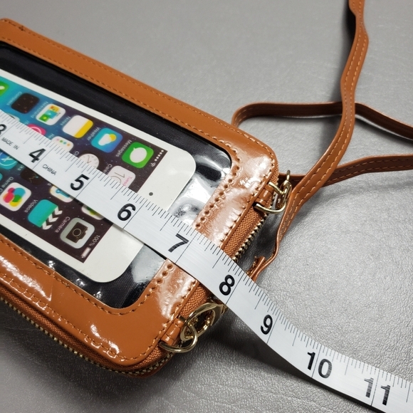 brown faux leather crossbody bag with 2 pockets and a phone pocket - Picture 10 of 12